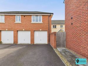 Garage & Parking - click for photo gallery